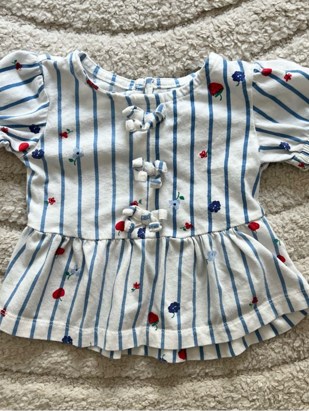 Carter's 9-12 Month Short Sleeve Top and Matching Shorts